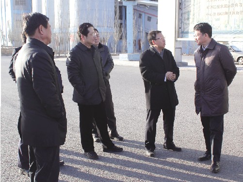 烏海市市長(zhǎng)畢力夫一行到我集團(tuán)工業(yè)循環(huán)經(jīng)濟(jì)園參觀調(diào)研